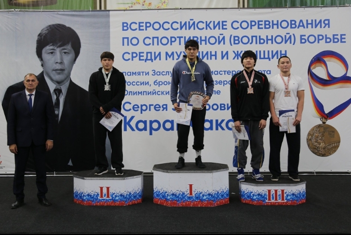 Карамчаковтың турнирі – кибірліг марығ 
